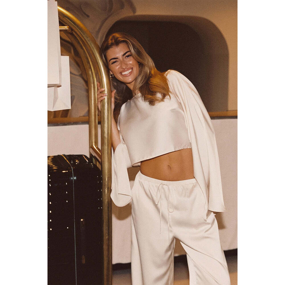 NEVER WORN 12th Tribe Clear Breeze Cream Satin Top Size MM